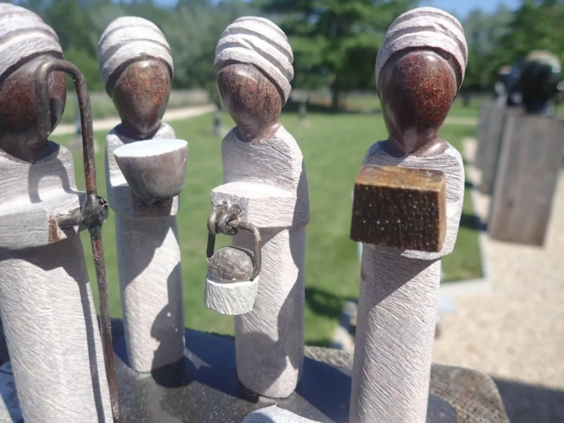 Wereldbeeld Originele Kerststal Uit Zimbabwe, Vele Kerstbeelden, Kerst, Kersttafereel, Steen En Gerecycleerd Metaal, Fairtrade En Handgemaakt Best Sale