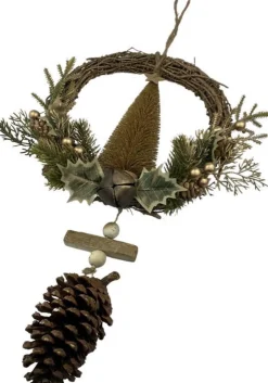 WDMT Rotan Kerstkrans - Gold Berry | O 39 Cm | Decoratieve Kerstkans Gemaakt Uit Rotan En Dennenappels Met Kerstboom | Goud Sale