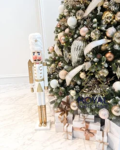 Royal Christmas Kunstkerstbomen^ - Kunstkerstboom - Bogota Pe / Pvc Premium 180 Cm - 1131 Takken - Groen - Zonder Verlichting