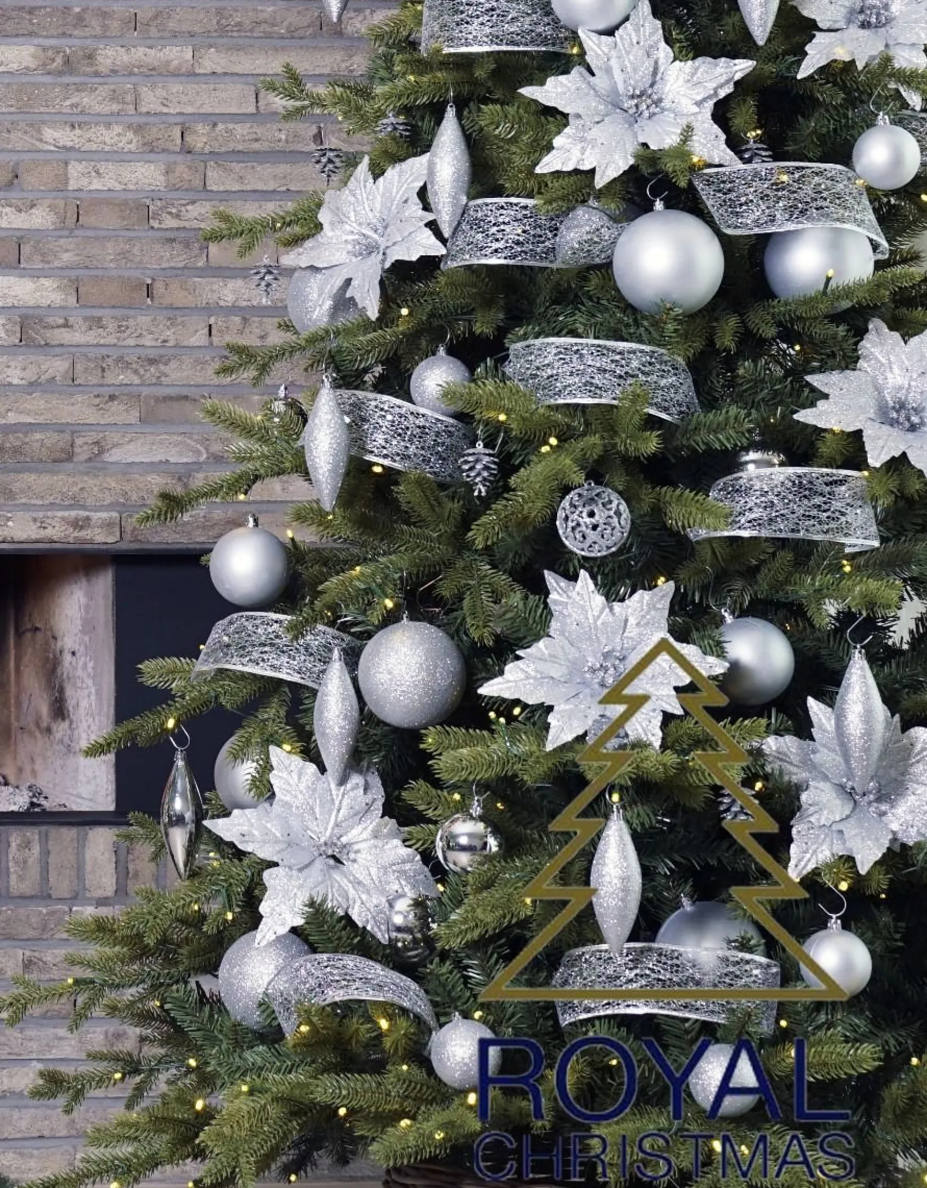 Royal Christmas Kunstkerstbomen^ - Kunstkerstboom - Norway Spruce Pe/Pvc - 450 Led Lampjes - Fbu - 210 Cm