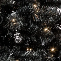 Royal Christmas Kunstkerstbomen^ - Kunstkerstboom Maine 150 Cm - Inclusief Led-Verlichting