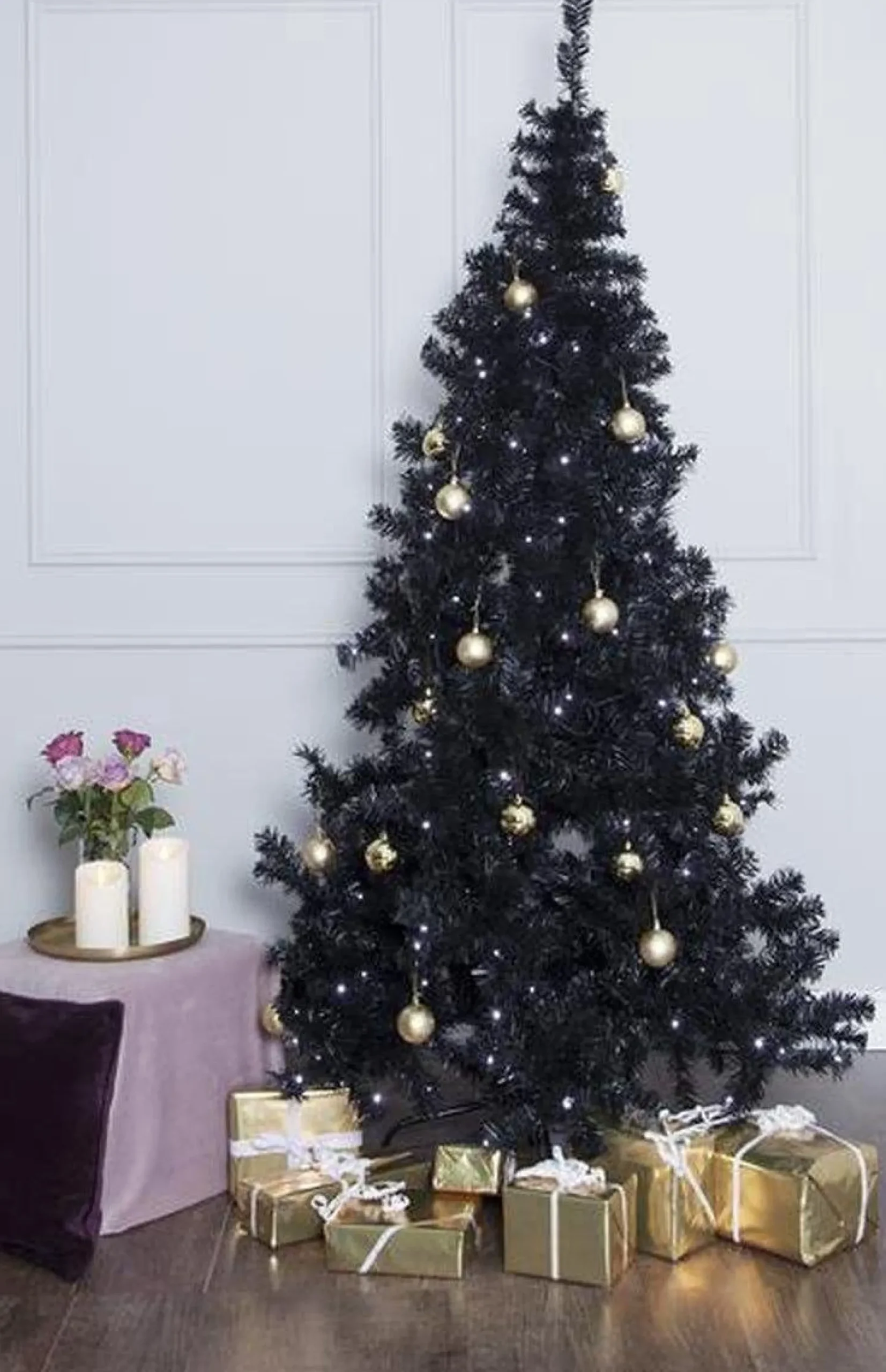 Royal Christmas Kunstkerstbomen^ - Kunstkerstboom Maine 150 Cm - Inclusief Led-Verlichting