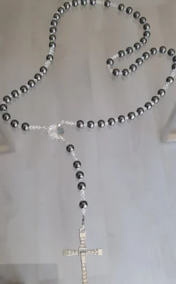 CrystalDesign Rozenkrans, Paternoster Gemaakt Met Hematiet En Kristallen Van Swarovski, Gebedssnoer, Rozenkransgebed, Kruisteken, Meditatie, Spiritueel, Geloof, Geloofsteken, Cadeau, Ketting, Kruis, Gebed, Gebedssnoer, Gebedsketting, Kerstpakket Cadeau Outlet