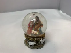 Eigenmerk Home made Sneeuwbol Kerststal Sale