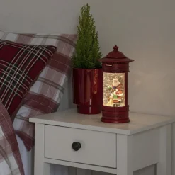 Konst Smide Verlichte Kerstfiguren^Sneeuwlantaarn Voor Binnen - Brievenbus Met Kerstman - 27 Cm Hoog - Kerstlantaarn Op Batterijen En Usb