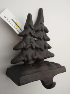 Sommerfield | Kranshanger Ophanghaak Voor Op Kast E.D., (Krans) Haak En Dubbele Kerstboom | Gietijzer | Zwart/Roestbruin Outlet