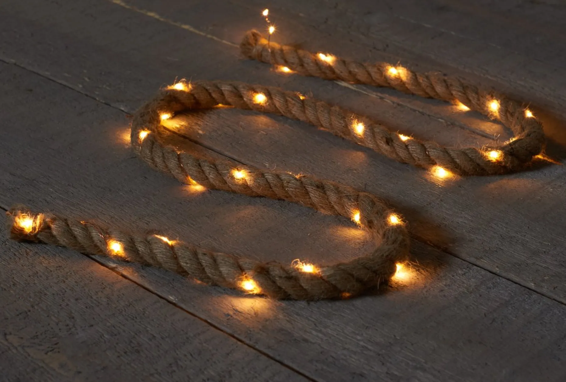 Anna's Collection Kerstlichtsnoeren^Touwverlichting Jute Op Batterijen Met 40 Lampjes Warm Wit 150 Cm Met Timer - Kerstverlichting Lichtsnoeren Kerstversiering