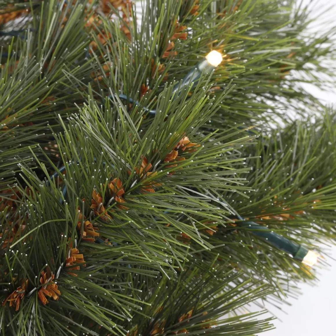 Triumph Tree Forest Frosted Guirlande Met Led Verlichting - L270 Cm - Groen Store