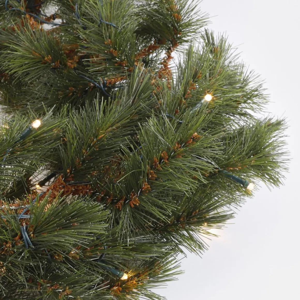 Triumph Tree Forest Frosted Guirlande Met Led Verlichting - L180 Cm - Groen Clearance