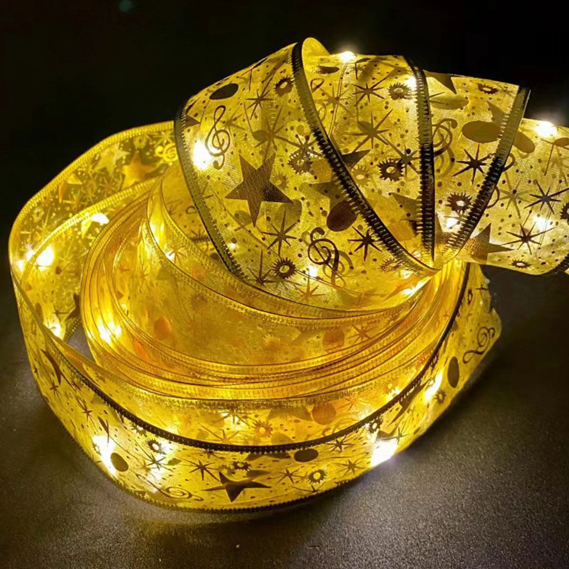 Xd Xtreme Kerstlichtsnoeren^Xd Xtreme - Kerst Lint Slinger Goud 4 Meter - Met Led Verlichting - Energiebesparend - Decoratielint - Kerstverlichting - Inclusief Batterijen