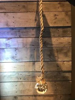 Lumineo Verlichte Kerstfiguren^1X Stuks Verlichte Glazen Kerstballen Aan Touw Met 30 Lampjes Zilver/Warm Wit 15 Cm - Decoratie Kerstballen Met Licht