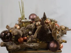 ZoeZo Design - Kerststuk - Tafelstuk - Alternatieve Kerstversiering - Handmade Kerststuk - Groot Kerststuk - 36 X 36 X 20 Cm - Houten Kerststuk - Met 2 Waxinelichtjeshouders Shop